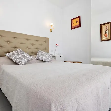 Apartment Pino Alto 2-4 Personas